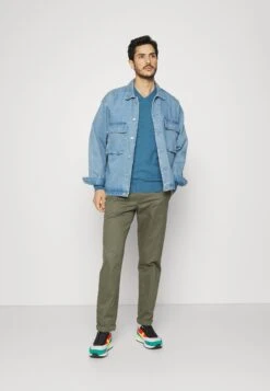 Tom Tailor V-Neck - Trui - Medium Blue Ashes Melange 9 Tom Tailor V-Neck - Trui - Medium Blue Ashes Melange -Tom Tailor Winkel 0097baf582344b14a67fe29b48c2ae78