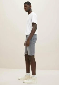 TOM TAILOR Denim Regular Fit Mit Leichter - Jeansshort - Grey Denim -Tom Tailor Winkel 06909f7c6fb744c1ba89999318da7bcd