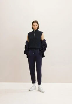 Tom Tailor Mit Rippbündchen - Trainingsbroek - Navy Midnight Blue -Tom Tailor Winkel 076d6153edcc465f8ab33d163c0cded8