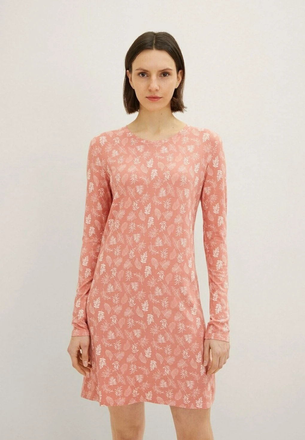 Tom Tailor Bodywear Gemustertes- Nachtjapon - Rot Hell Allover 3 Tom Tailor Bodywear Gemustertes- Nachtjapon - Rot Hell Allover