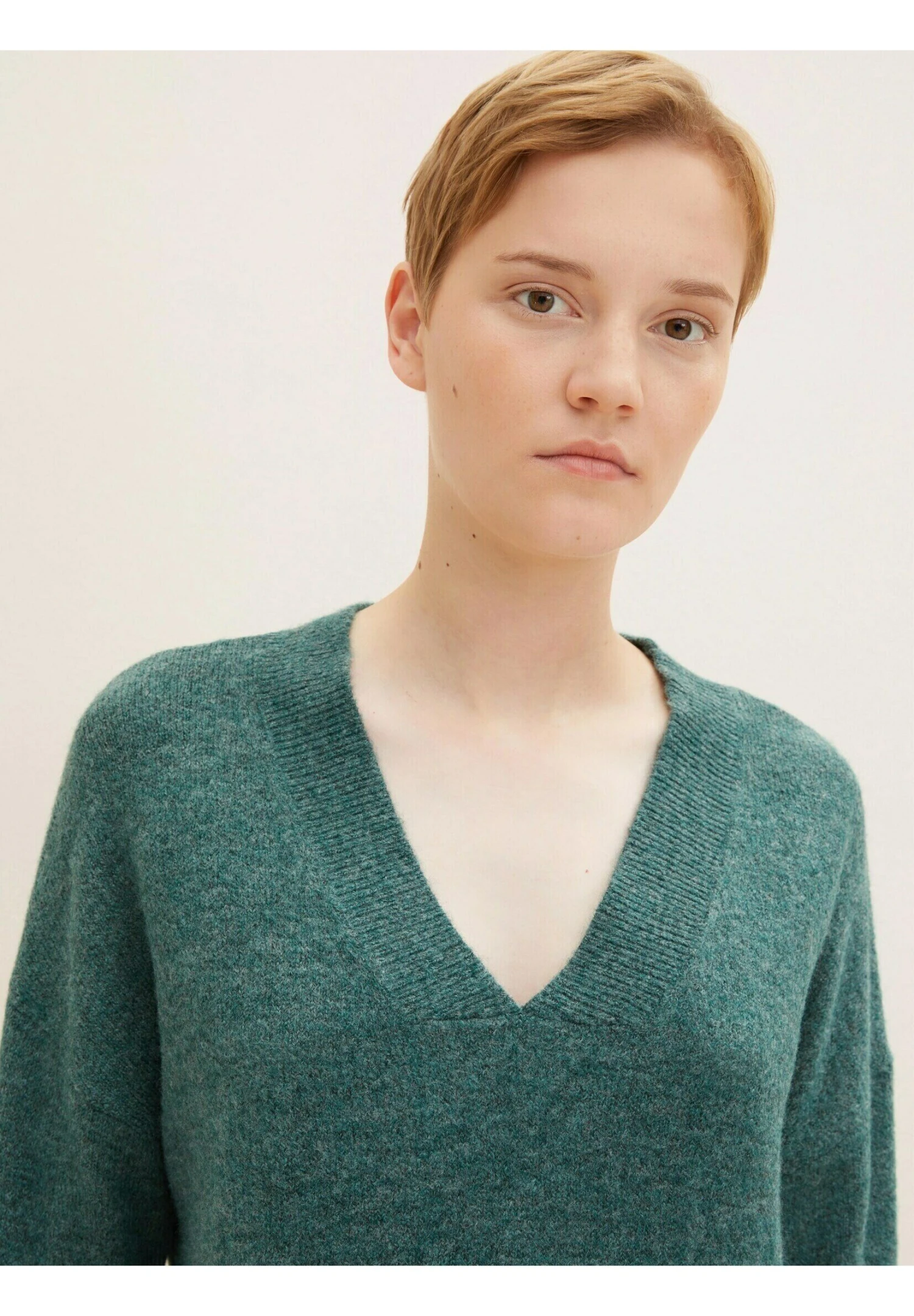 TOM TAILOR Denim Mit V-Ausschnitt - Trui - Green Dust Melange 6 TOM TAILOR Denim Mit V-Ausschnitt - Trui - Green Dust Melange - Afbeelding 4