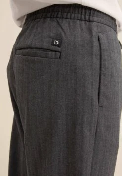 TOM TAILOR Denim Mit Seitlichen Eingrifftaschen - Trainingsbroek - Black White Herringbone Weave -Tom Tailor Winkel 2948ebd7855e419cb5db13d4c587f689