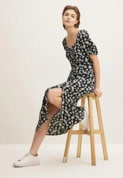 TOM TAILOR Denim Jurk - Black Daisy Print -Tom Tailor Winkel 2ad8c7d7078f4d6aaaad91078c669258