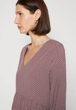 Tom Tailor Feminine V Neck- Jurk - Burgundy -Tom Tailor Winkel 2c6d773a41c64b569978e6872b145ad4