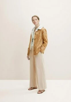 Tom Tailor Imitatieleren Jas - Soft Light Camel 8 Tom Tailor Imitatieleren Jas - Soft Light Camel -Tom Tailor Winkel 2ee77a3afde649279234b501cc69cc52
