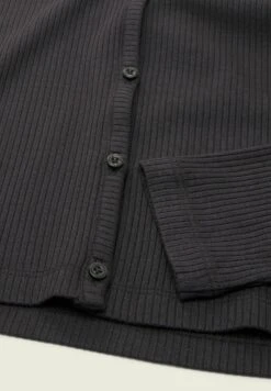 Tom Tailor Cropped- Vest - Coal Grey 7 Tom Tailor Cropped- Vest - Coal Grey -Tom Tailor Winkel 31323b515e444d9fa79e333bb917e18b