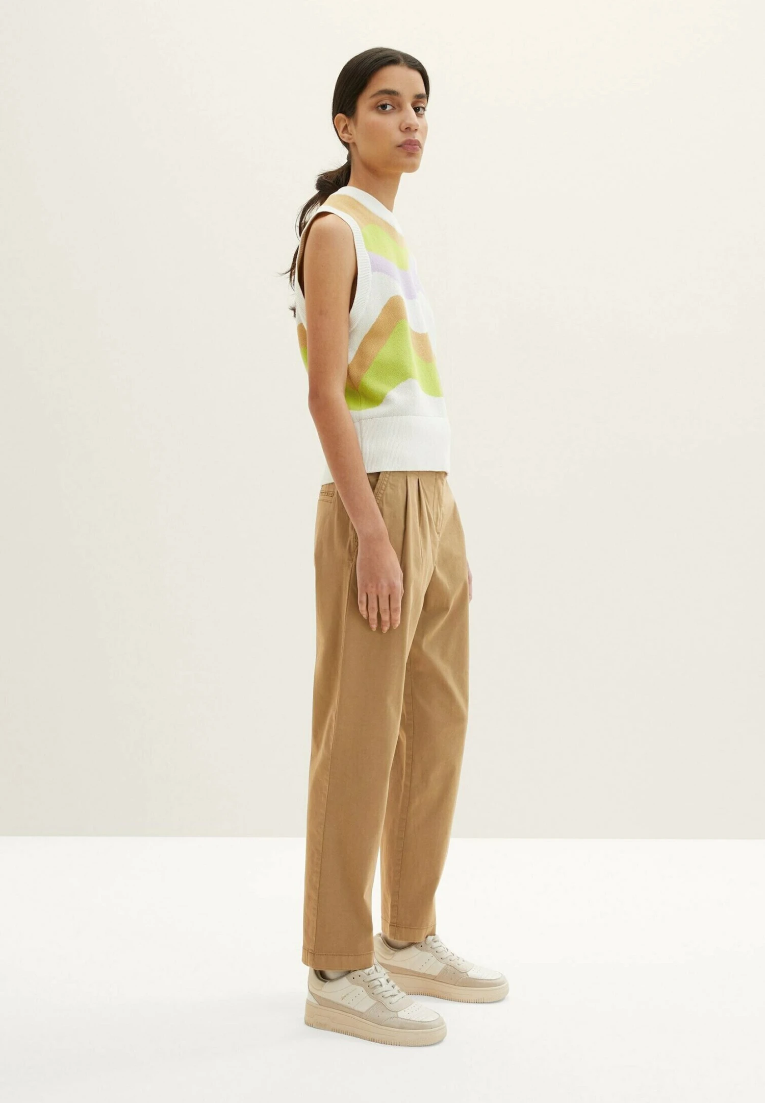 Tom Tailor Paperbag Mit Abnähern - Chino - Splashed Clay Beige 8 Tom Tailor Paperbag Mit Abnähern - Chino - Splashed Clay Beige - Afbeelding 6