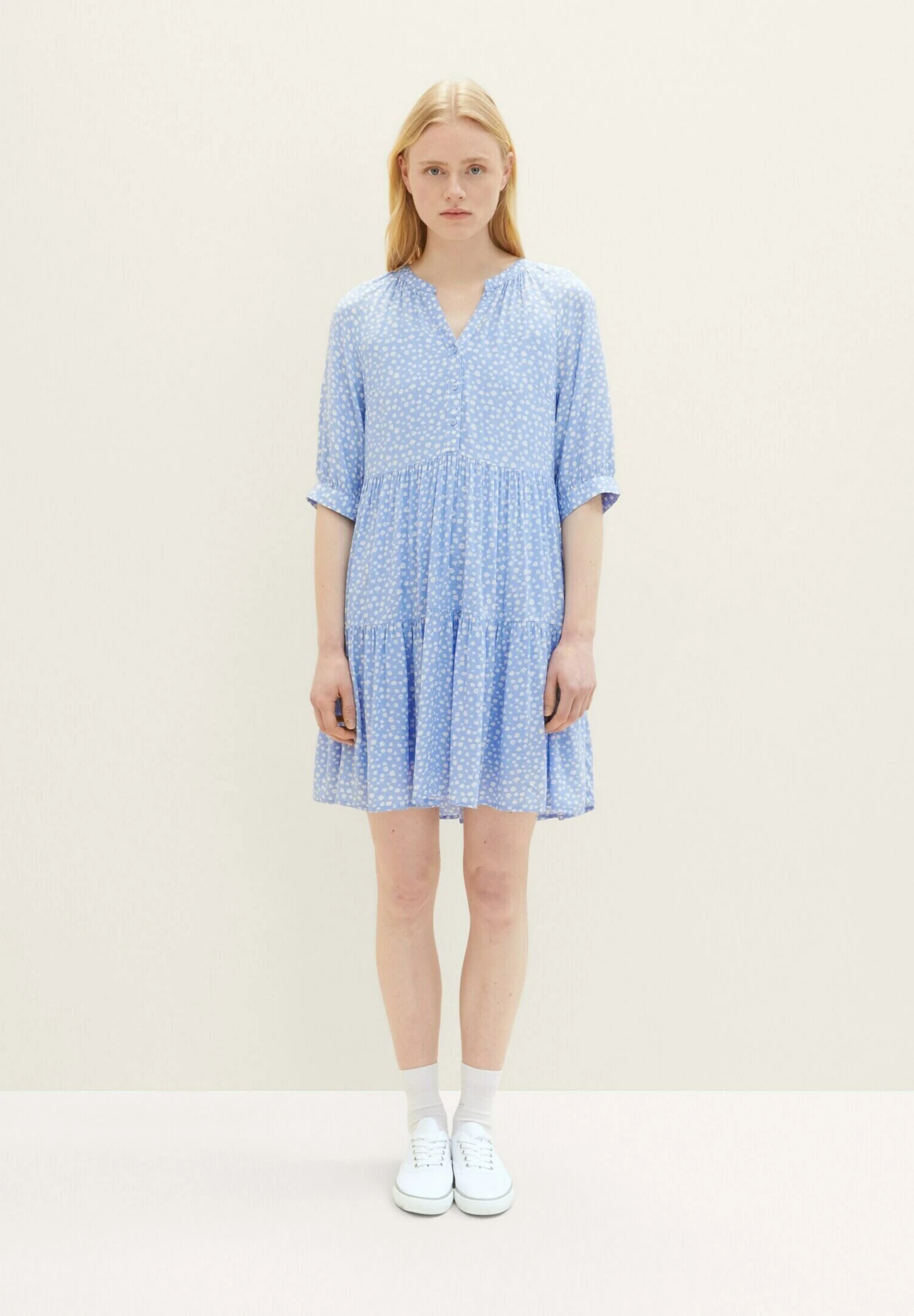 TOM TAILOR Denim Mit Volants - Jurk - Light Blue Flower Print 4 TOM TAILOR Denim Mit Volants - Jurk - Light Blue Flower Print - Afbeelding 2