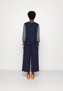 Tom Tailor T-Shirt Print - Navy Geometrical Design -Tom Tailor Winkel 40542feba22a413aa895e4abe28940d3