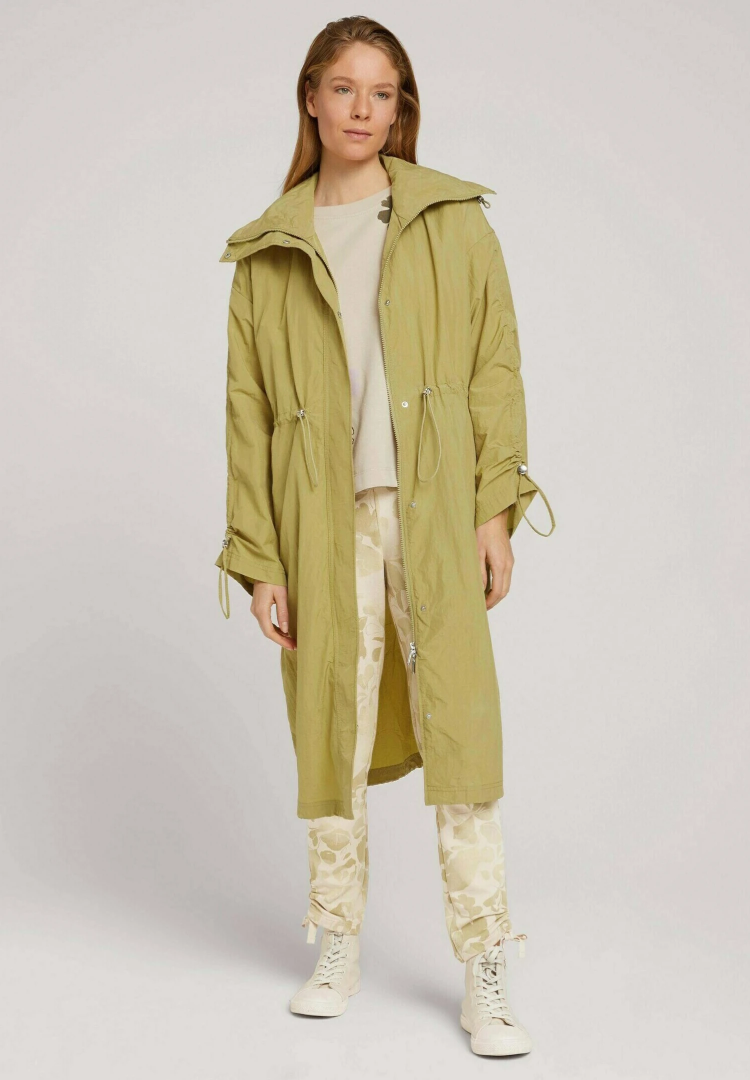 Tom Tailor Regular Fit Mit Langen Ärmeln Mit Turn-Up-Option - Parka - Moderate Olive 4 Tom Tailor Regular Fit Mit Langen Ärmeln Mit Turn-Up-Option - Parka - Moderate Olive - Afbeelding 2