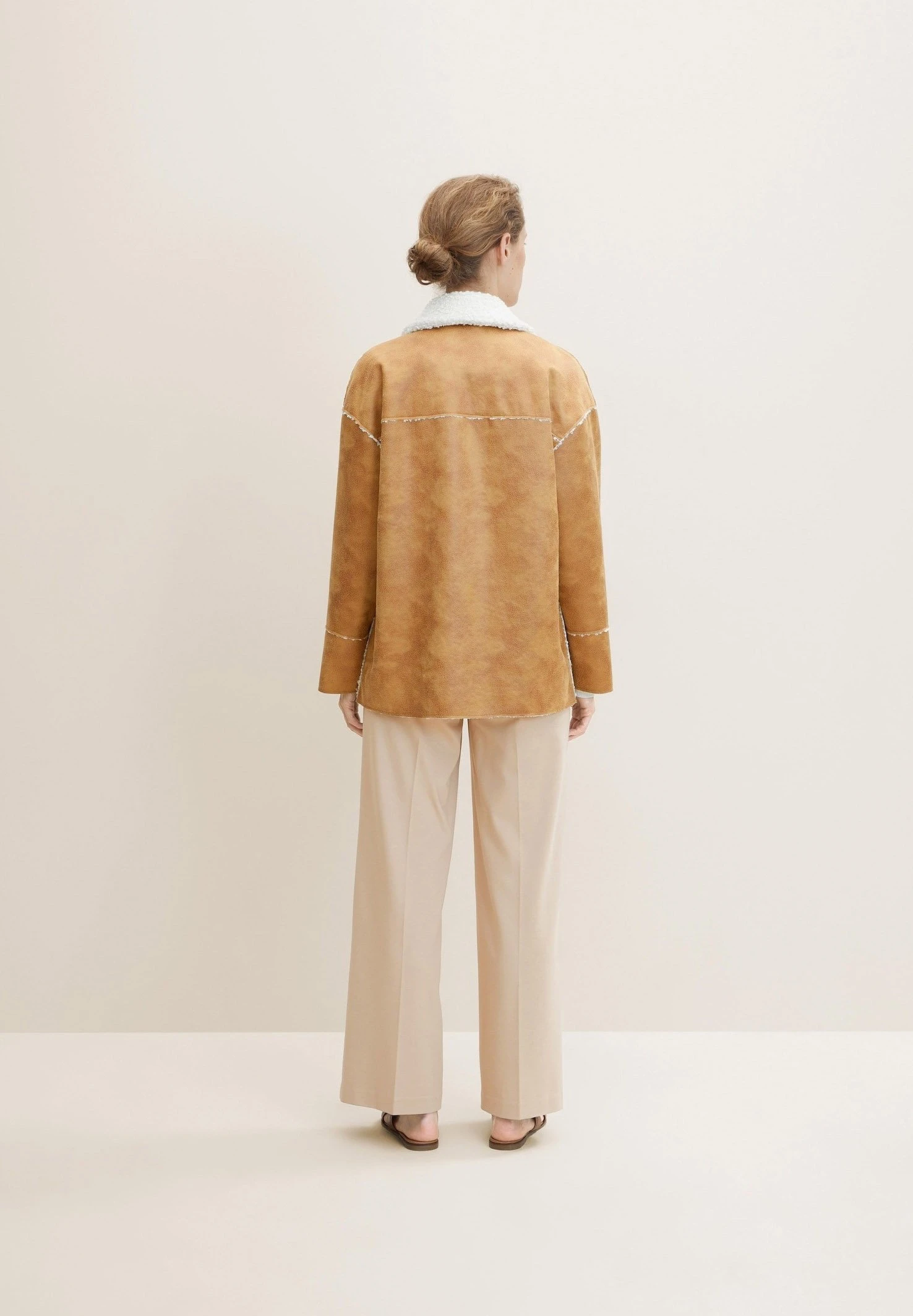 Tom Tailor Imitatieleren Jas - Soft Light Camel 5 Tom Tailor Imitatieleren Jas - Soft Light Camel - Afbeelding 3