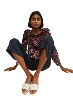 Tom Tailor Blouse - Navy Floral Design -Tom Tailor Winkel 42a95c7c4ba74916a597b5c6526be821