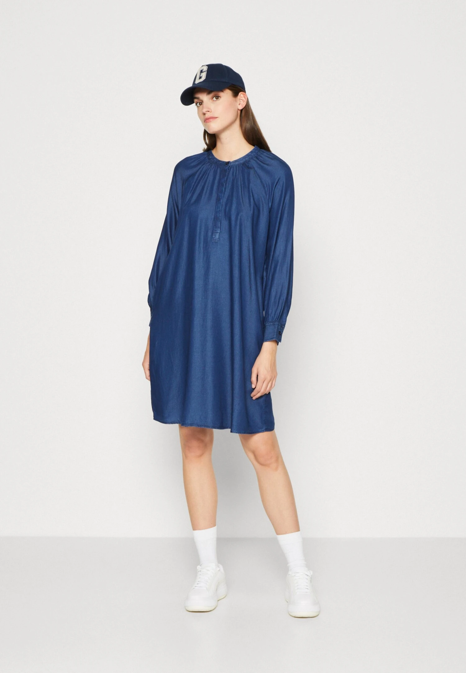 Tom Tailor Feminine Dress - Spijkerjurk - Clean Mid Stone Blue Denim 4 Tom Tailor Feminine Dress - Spijkerjurk - Clean Mid Stone Blue Denim - Afbeelding 2