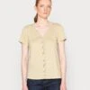 Tom Tailor V Neck - T-Shirt Basic - Light Moderate Olive 2 Tom Tailor V Neck - T-Shirt Basic - Light Moderate Olive -Tom Tailor Winkel 4b3b2256d88e47c1b32c7cbb41ac84d8