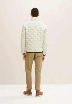 Tom Tailor Regular FitMit Steppungen - Jas - Beige Alfalfa 12 Tom Tailor Regular FitMit Steppungen - Jas - Beige Alfalfa -Tom Tailor Winkel 4e57f16ebc41449a82829e78f68a1842