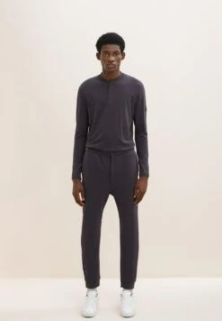 TOM TAILOR Denim Trainingsbroek - Coal Grey -Tom Tailor Winkel 529a5ac843a042e89220506298841b97
