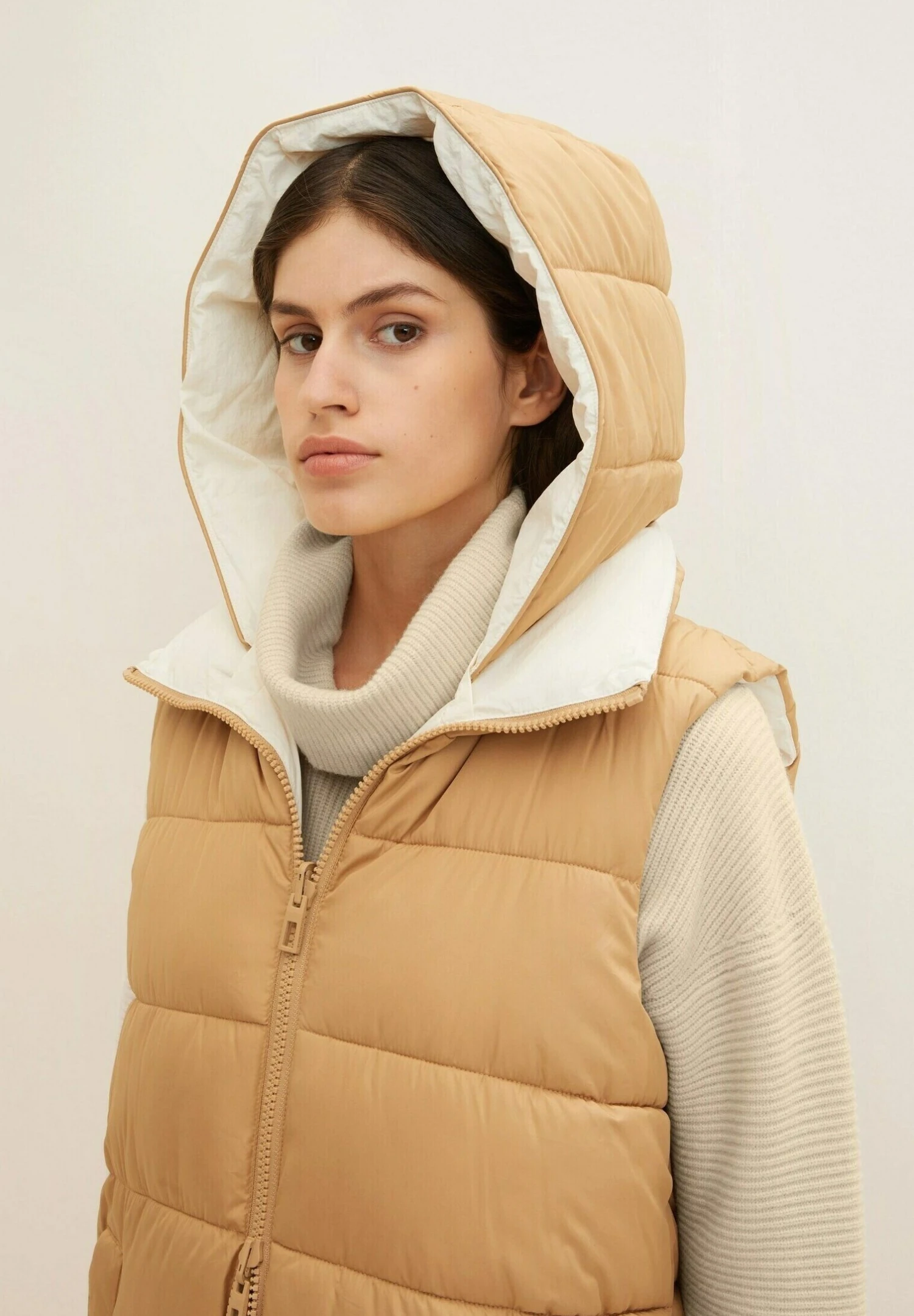 Tom Tailor Mit Kapuze - Bodywarmer - Soft Light Camel 6 Tom Tailor Mit Kapuze - Bodywarmer - Soft Light Camel - Afbeelding 4