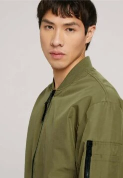 TOM TAILOR Denim Basic- Bomberjacks - Smart Olive -Tom Tailor Winkel 573047d7b2a341b0b81de56686bd66bf