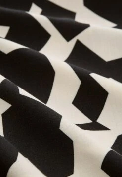Tom Tailor Gemustertes Midi - Jurk - Black Big Abstract Design 13 Tom Tailor Gemustertes Midi - Jurk - Black Big Abstract Design -Tom Tailor Winkel 67ac4ec8820545858a7d70e78ea29a05