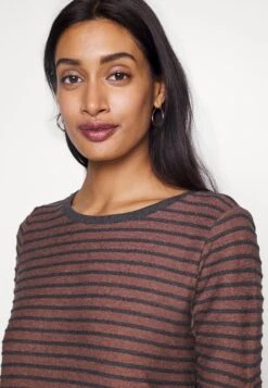 TOM TAILOR Denim Striped Jacquard- Sweater - Brown -Tom Tailor Winkel 67acee66aa2047749b18c56e7a71691c