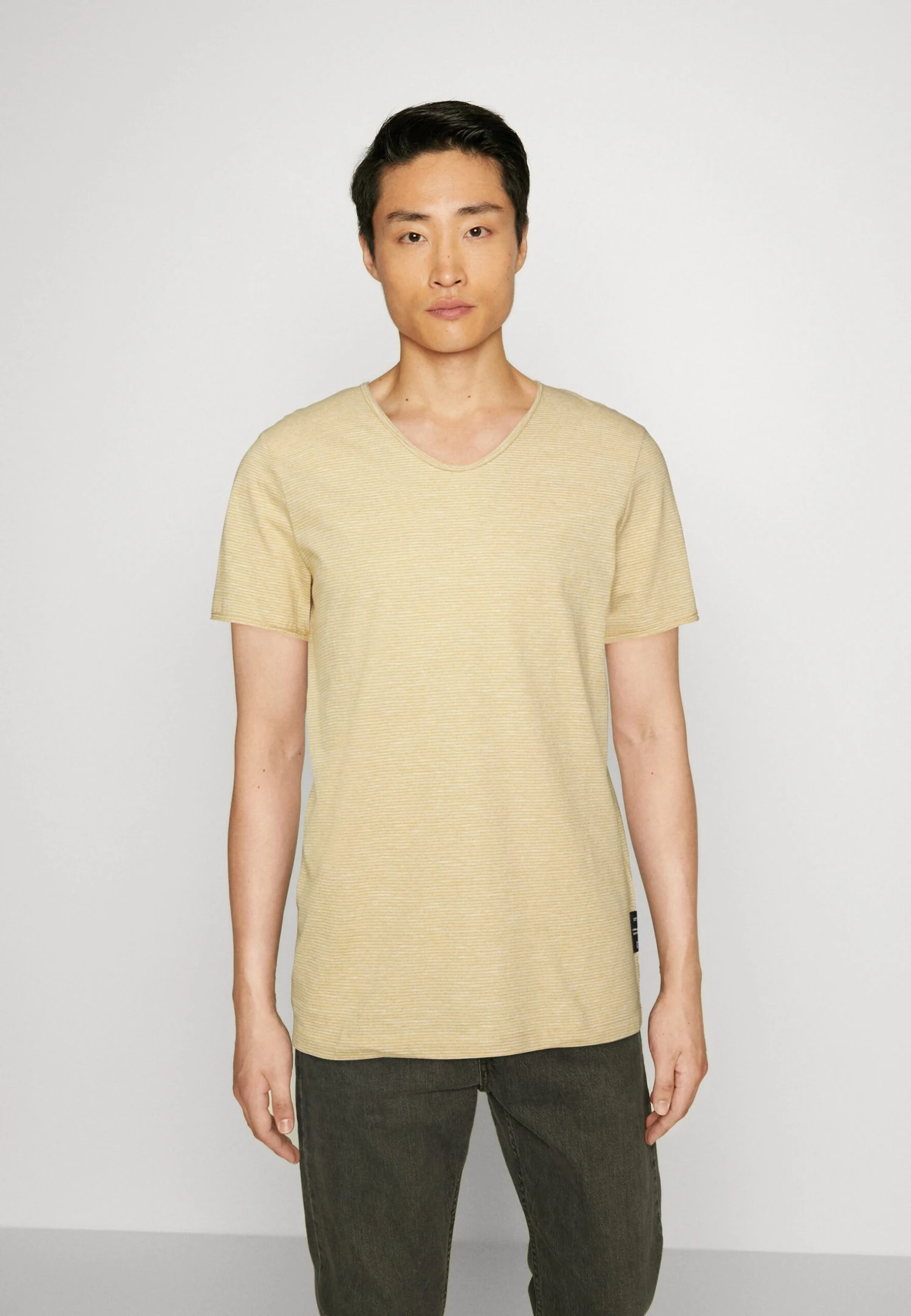 TOM TAILOR Denim V-Neck Ministripe - T-Shirt Basic - Brown/White 3 TOM TAILOR Denim V-Neck Ministripe - T-Shirt Basic - Brown/White
