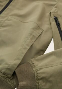 Tom Tailor Mit Abnehmbarer - Bomberjacks - Dusty Olive Green -Tom Tailor Winkel 75916e49e011433c8e5e7d05a9b6279f