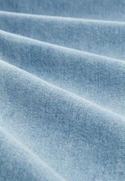 TOM TAILOR Denim Straight Leg Jeans - Clean Bleached Blue Denim -Tom Tailor Winkel 75a3283a0a6848fbb78e10240b67a71e