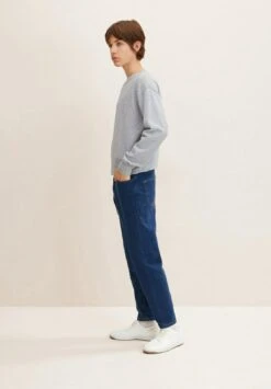 TOM TAILOR Denim Straight Leg Jeans - Used Mid Stone Blue Denim 24 TOM TAILOR Denim Straight Leg Jeans - Used Mid Stone Blue Denim -Tom Tailor Winkel 768bf953e3c248fbba50b7141c4dcc38