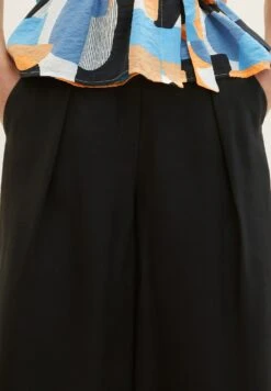 Tom Tailor Culotte - Shorts - Deep Black -Tom Tailor Winkel 77292da5d484479bb0084201fc58bb65