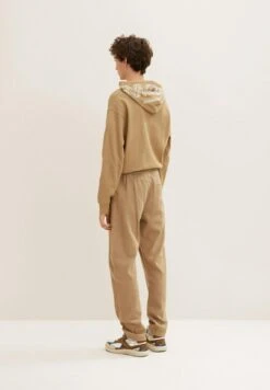 TOM TAILOR Denim Mit Aufgesetzten Tasc - Trainingsbroek - Splashed Clay Beige -Tom Tailor Winkel 797bc497844d44f1ad598b0076f0f74a