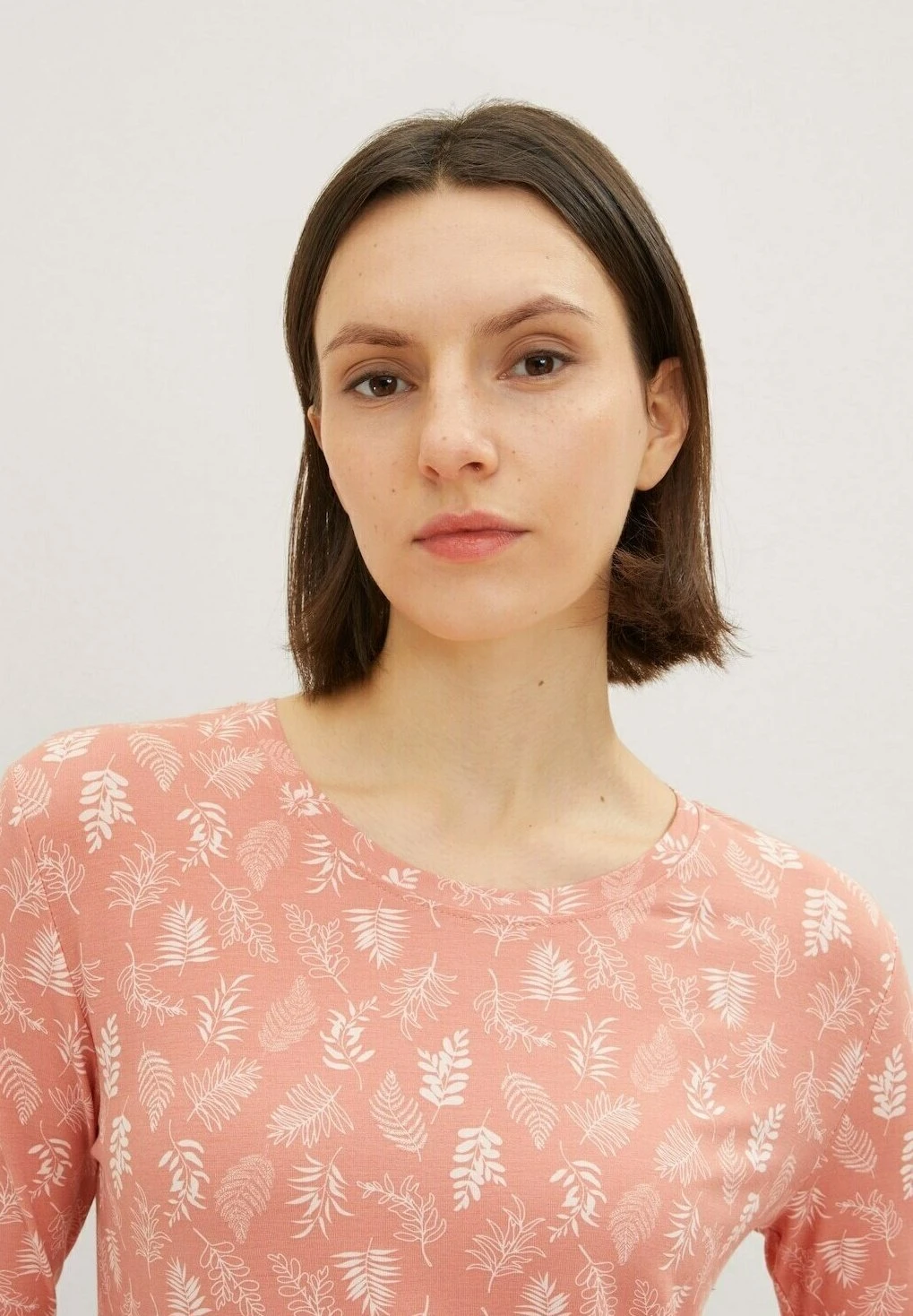 Tom Tailor Bodywear Gemustertes- Nachtjapon - Rot Hell Allover 6 Tom Tailor Bodywear Gemustertes- Nachtjapon - Rot Hell Allover - Afbeelding 4