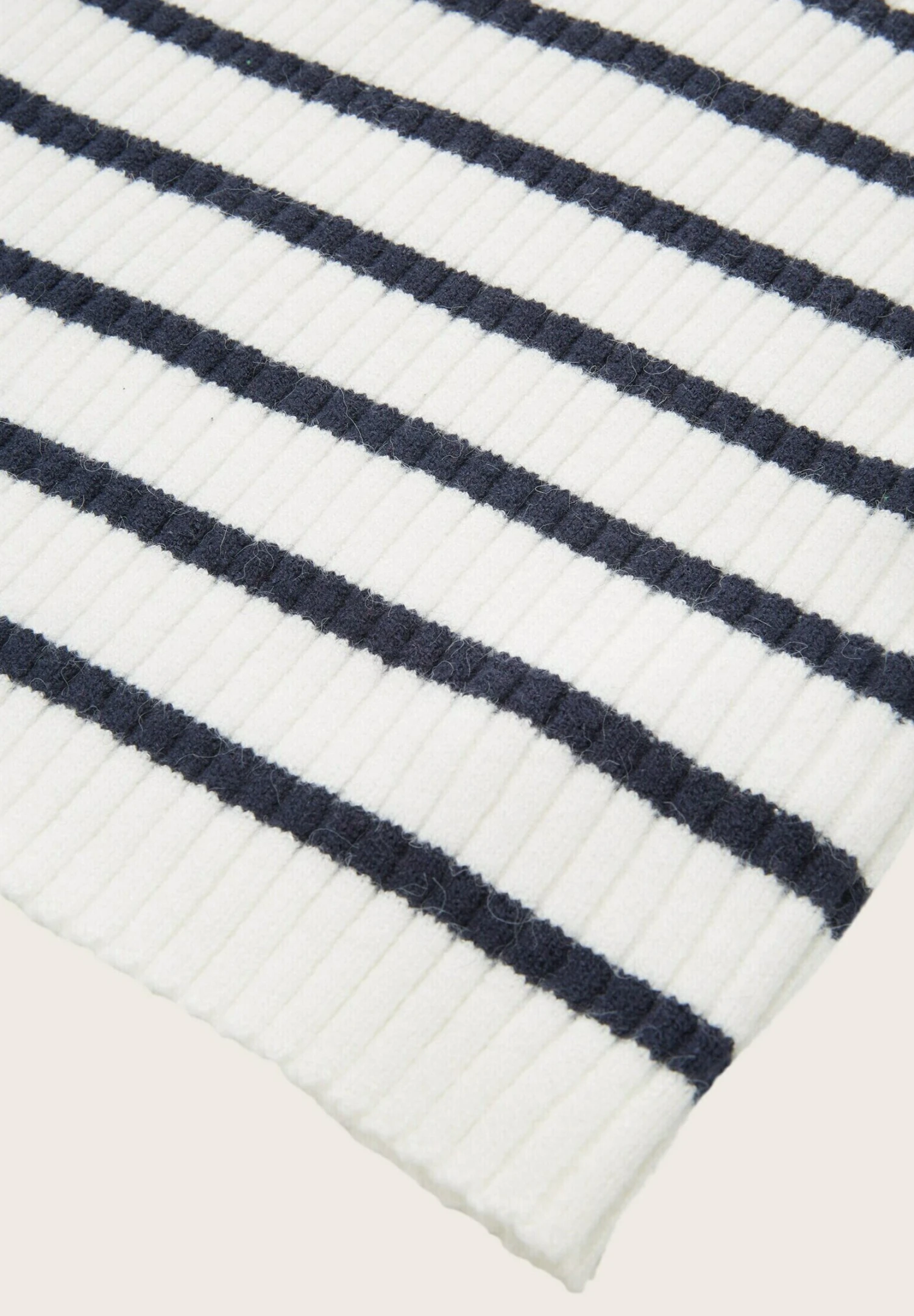 Tom Tailor Cropped- Trui - Irregular Offwhite Blue Stripe 5 Tom Tailor Cropped- Trui - Irregular Offwhite Blue Stripe - Afbeelding 3