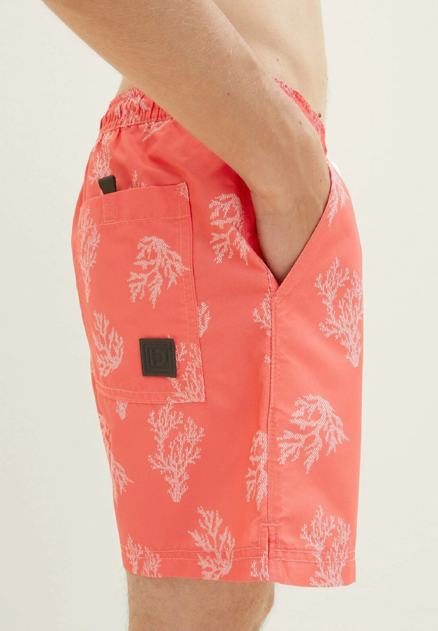 TOM TAILOR Denim Mit Allover-Print - Zwemshorts - Red White Big Coral Print 6 TOM TAILOR Denim Mit Allover-Print - Zwemshorts - Red White Big Coral Print - Afbeelding 4