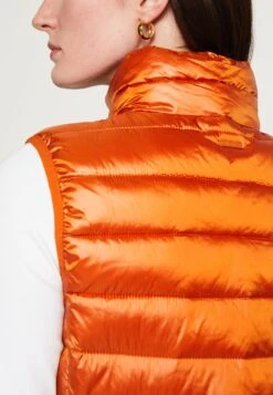 Tom Tailor Ultra Lightweight Vest - Bodywarmer - Gold Flame Orange -Tom Tailor Winkel 88c59999e6924a1c85f5e2f90b002474