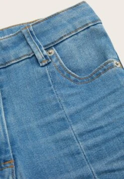 Tom Tailor Mit Schlitz Vorne - Straight Leg Jeans - Clean Light Stone Blue Denim 7 Tom Tailor Mit Schlitz Vorne - Straight Leg Jeans - Clean Light Stone Blue Denim -Tom Tailor Winkel 94fd0167295a45fe9e06014a458bff49