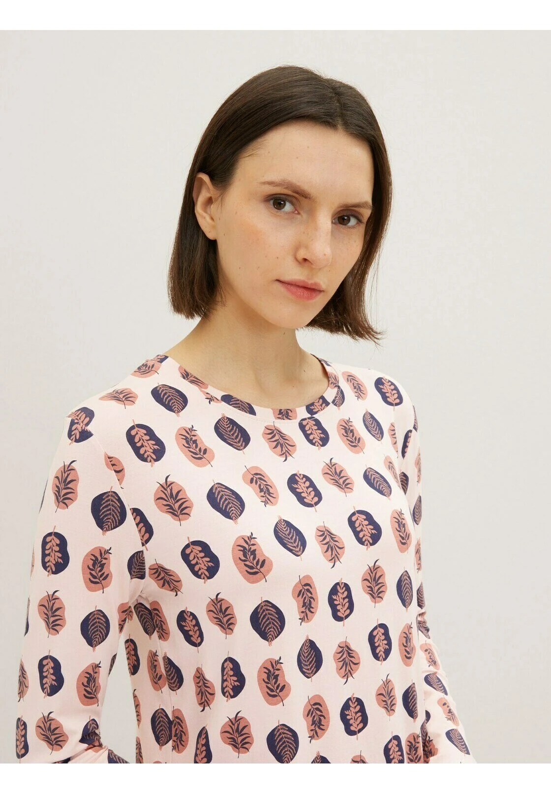 Tom Tailor Gemustertes - Nachtjapon - Red-Medium Allover 6 Tom Tailor Gemustertes - Nachtjapon - Red-Medium Allover - Afbeelding 4