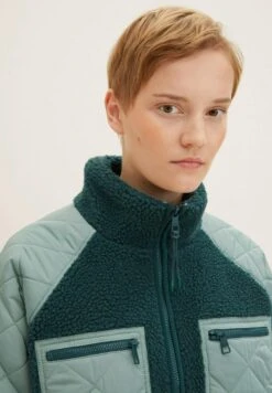 TOM TAILOR Denim Winterjas - Green Dust 13 TOM TAILOR Denim Winterjas - Green Dust -Tom Tailor Winkel a5ab4274cc4b42f4a22963a0212c2a74