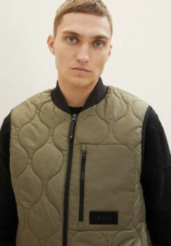 TOM TAILOR Denim Lightweight- Bodywarmer - Dusty Olive Green -Tom Tailor Winkel b294c3faf28e47a9a29f9481f7aeea25