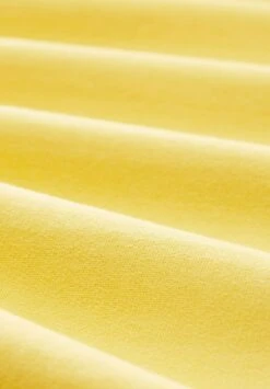 TOM TAILOR Denim Mit Textprint - Hoodie - Milky Sunflower Yellow 16 TOM TAILOR Denim Mit Textprint - Hoodie - Milky Sunflower Yellow -Tom Tailor Winkel c1b2db5978ef483f85463edec05c0766