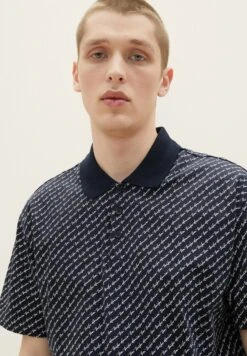 TOM TAILOR Denim Mit Print - Poloshirt - Wording Laser Print -Tom Tailor Winkel c8ad694fbaa5447dbd12d82d5927eafb