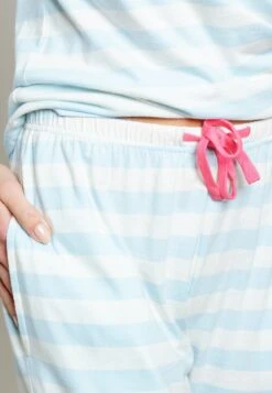 Tom Tailor Set - Pyjama - Blau Hell Ringel -Tom Tailor Winkel da455e0cb3e34c138c7c83be8777b8e9