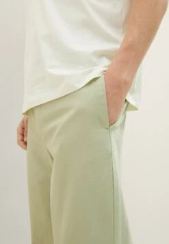 TOM TAILOR Denim Chino - Garden Peat -Tom Tailor Winkel e3c3c50b133d4d8b863fe53bfeef78f1