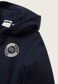 Tom Tailor Mit Logoprint - Sweater Met Rits - Sky Captain Blue -Tom Tailor Winkel e4e5b2a6f491472696f71a198e044500