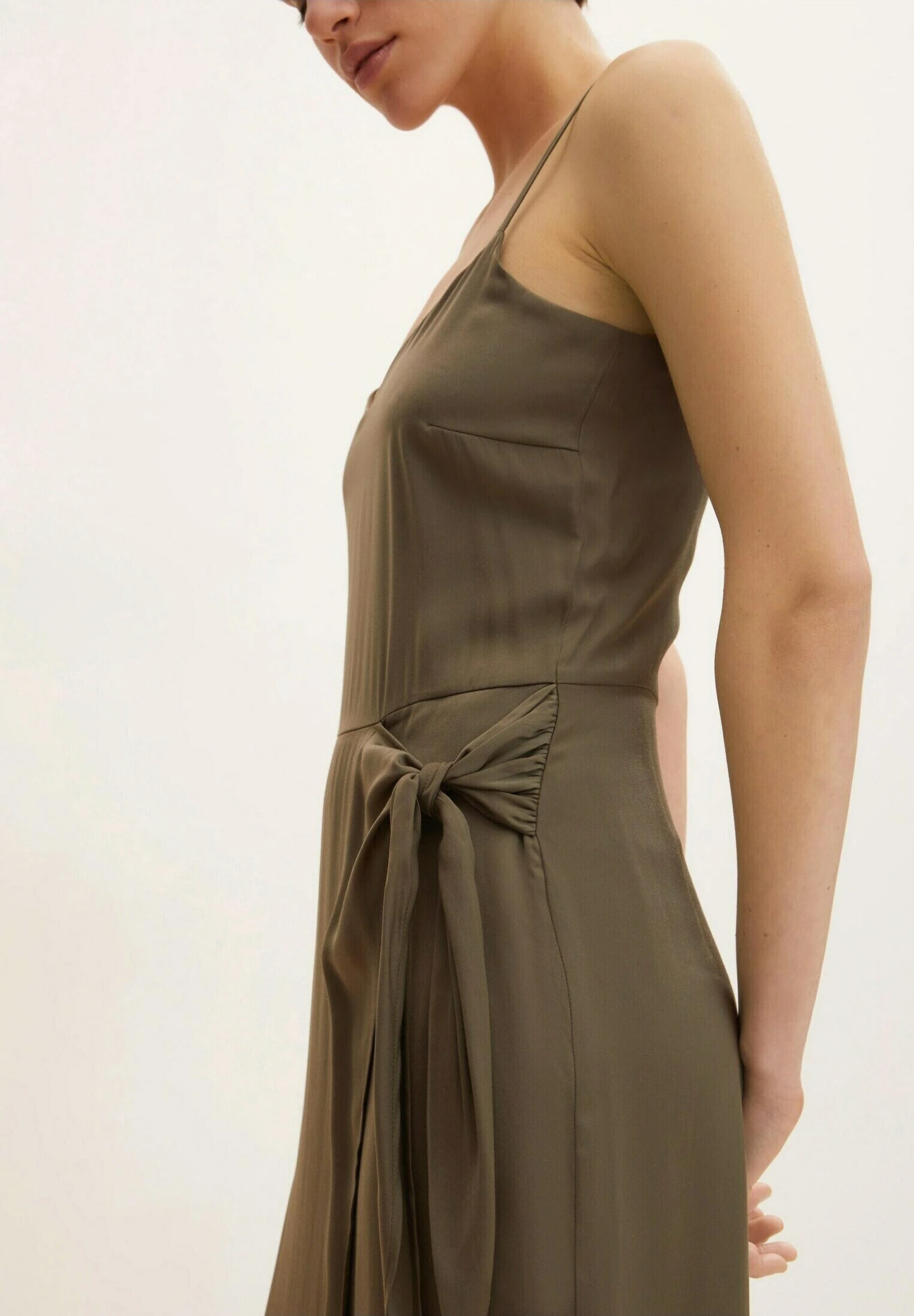 Tom Tailor Mit Knotendetail - Jurk - Jungle Soil Green 6 Tom Tailor Mit Knotendetail - Jurk - Jungle Soil Green - Afbeelding 4