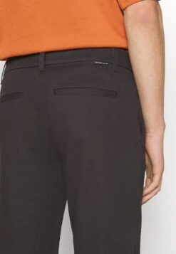 Tom Tailor Trousers - Chino - Black -Tom Tailor Winkel e7f3c2319a2d4e0d80bef1f8837701bf