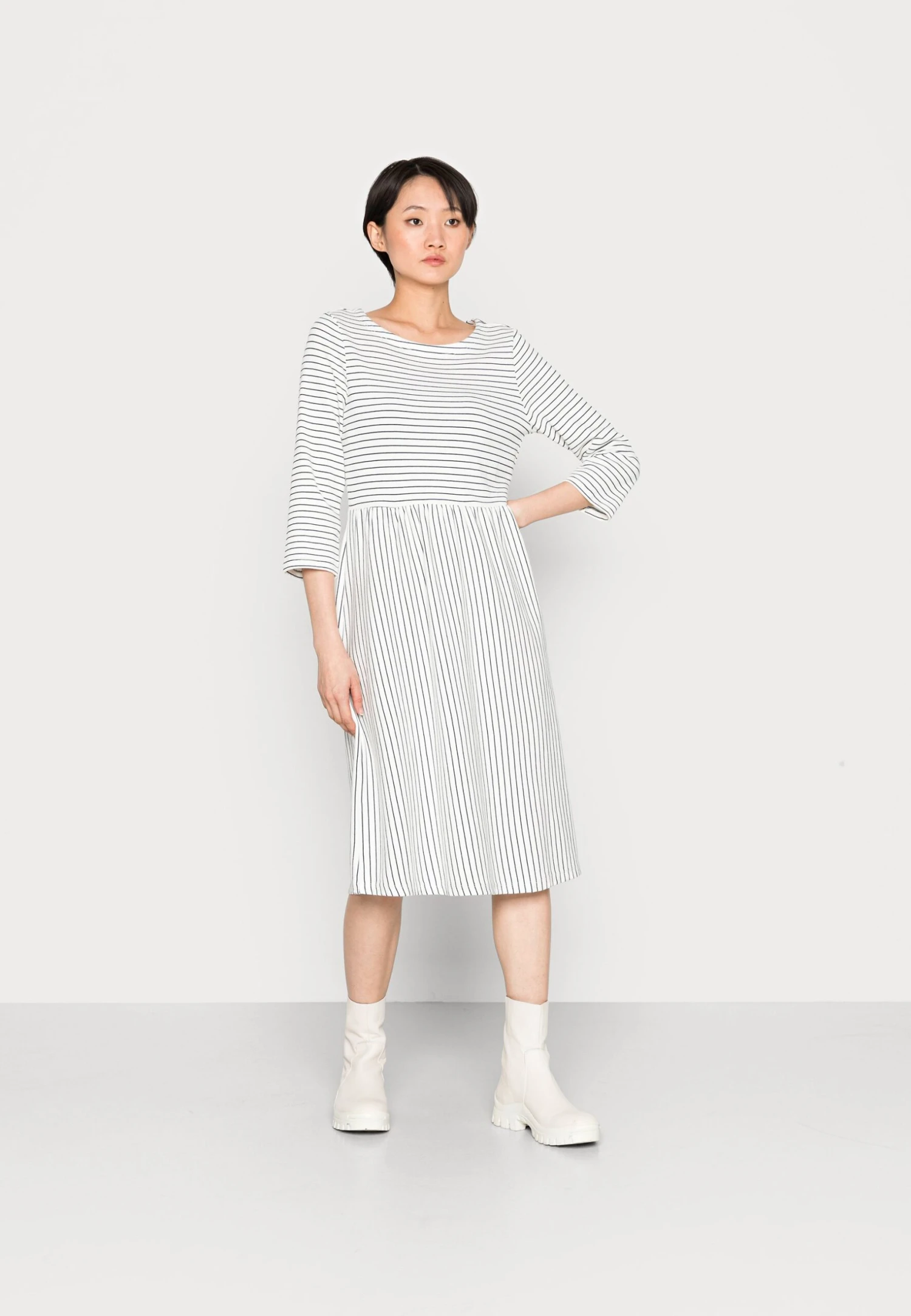TOM TAILOR Denim Striped Dress - Jerseyjurk - White Blue Stripe 3 TOM TAILOR Denim Striped Dress - Jerseyjurk - White Blue Stripe