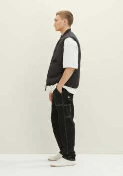 TOM TAILOR Denim Lightweight- Bodywarmer - Black 11 TOM TAILOR Denim Lightweight- Bodywarmer - Black -Tom Tailor Winkel f00add75a9804d0895739f2ed027a65b