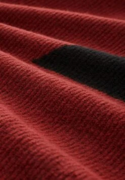 Tom Tailor Trui - Maroon Black Color Block 14 Tom Tailor Trui - Maroon Black Color Block -Tom Tailor Winkel f08e720de2f54cad81a338e23ae1dba5