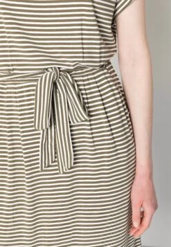 Tom Tailor Striped Dress - Jurk - Olive Offwhite 11 Tom Tailor Striped Dress - Jurk - Olive Offwhite -Tom Tailor Winkel f2fbab58772a4fb8b1598efbb60a0524