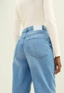 TOM TAILOR Denim Baggy Wide Leg - Straight Leg Jeans - Light Stone Bright Blue Denim -Tom Tailor Winkel f3ed58734afa48038633df71e9e1e9d0